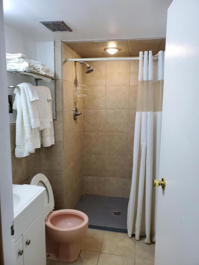 Budget Inn Of Бей Сити Екстериор снимка