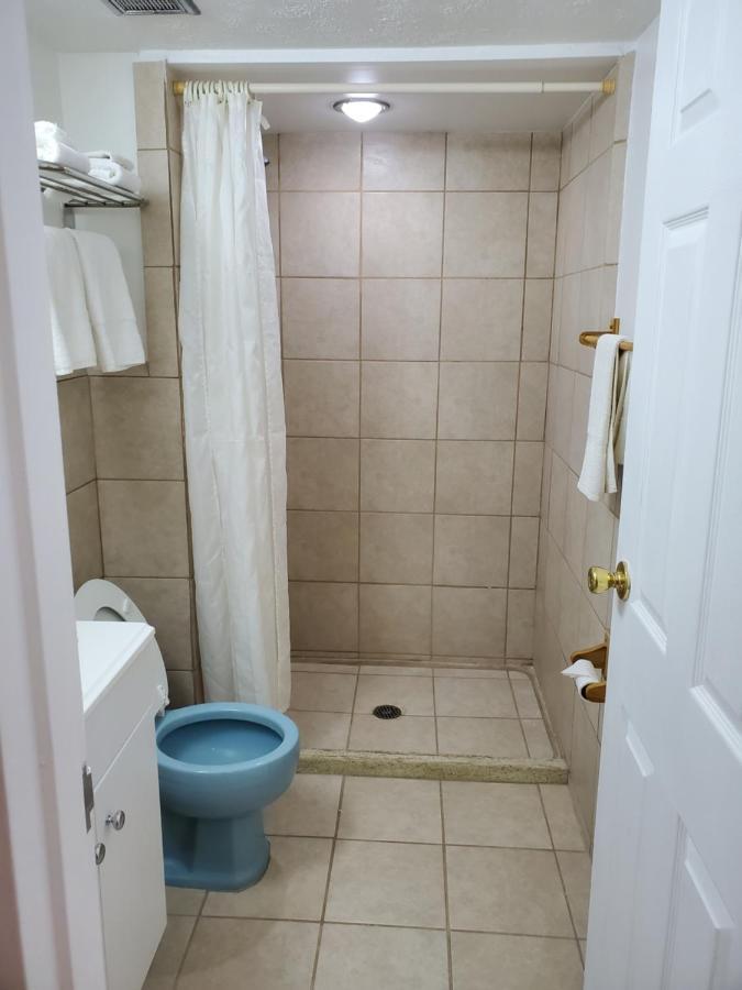 Budget Inn Of Бей Сити Екстериор снимка